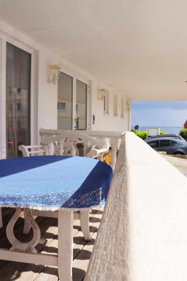 Meerblick Terrasse: Strandnahe Ferienwohnung mit Parkplatz Sierksdorf Exterior photo