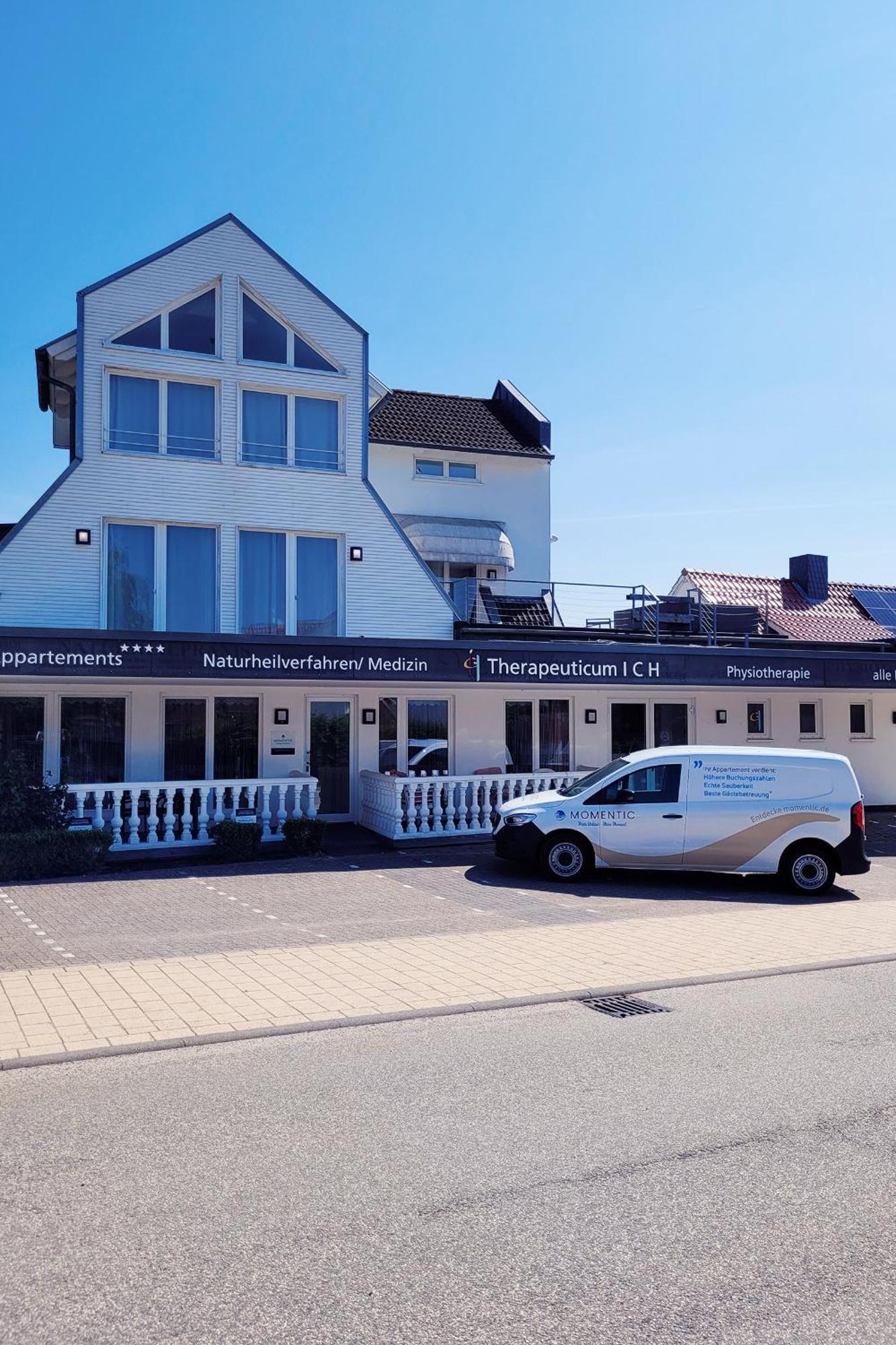 Meerblick Terrasse: Strandnahe Ferienwohnung mit Parkplatz Sierksdorf Exterior photo